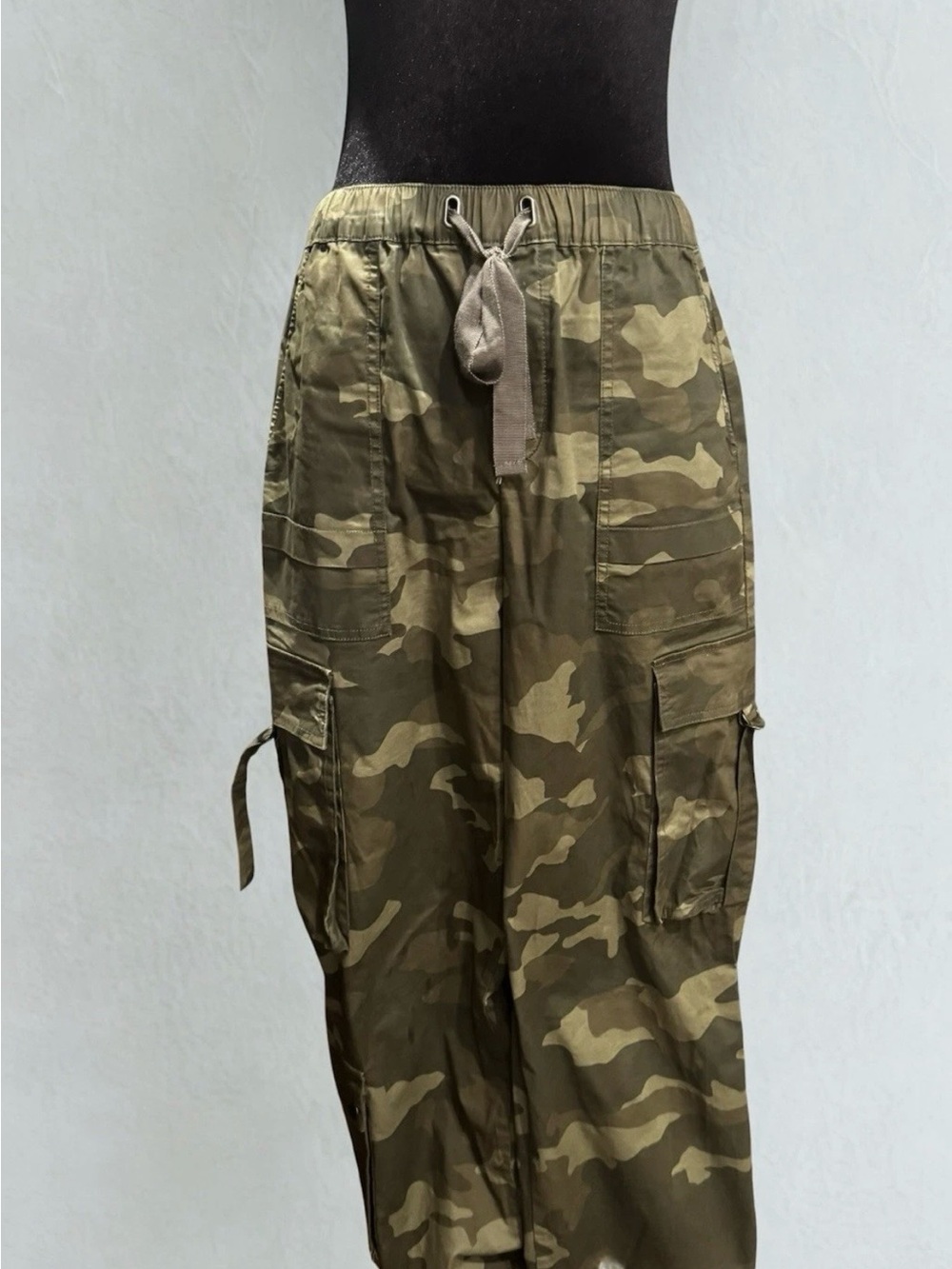 Sanctuary Olive Camo Cargo Pants